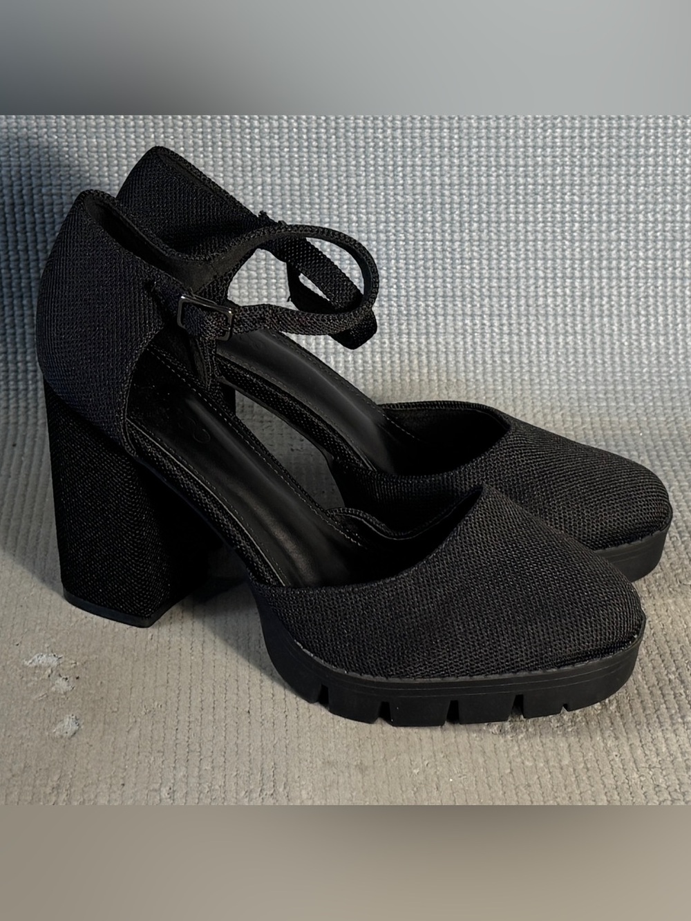CUCCOO SZL Women's Round Toe High Block‎ Heel Shoes Size 8